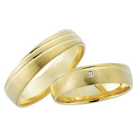 2 x 333 Gelbgold Trauringe Diamant 0,01c gallery