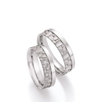 2 x Titan Trauringe mit Diamant Eheringe gallery
