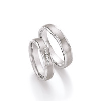 2 x Titan Trauringe mit Diamant Eheringe gallery