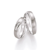 2 x Titan Trauringe mit Diamant Eheringe gallery